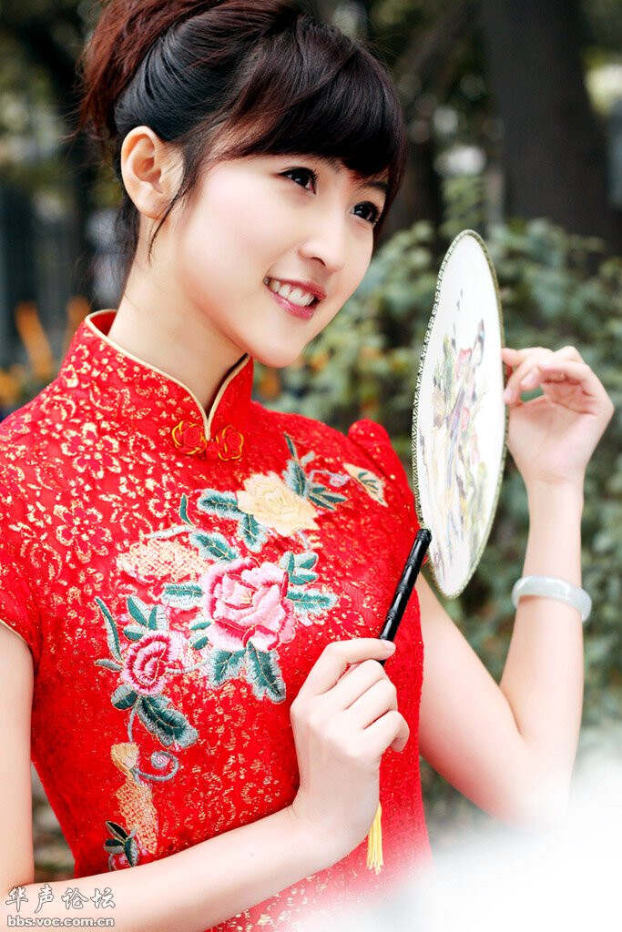 女人情歌词女人情——情感世界的深度探索-第2张图片