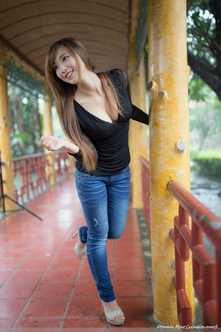 粗长巨龙挤进美妇粗长巨龙与美妇的奇妙邂逅