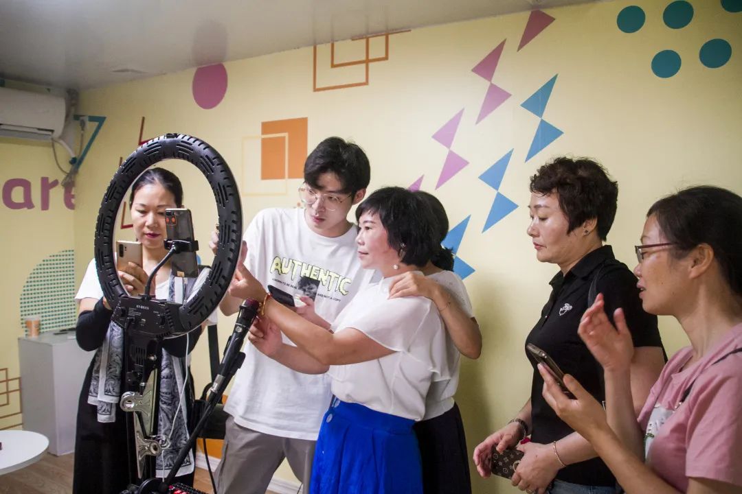 6742短视频6742短视频，引领新媒体时代的新潮流-第1张图片