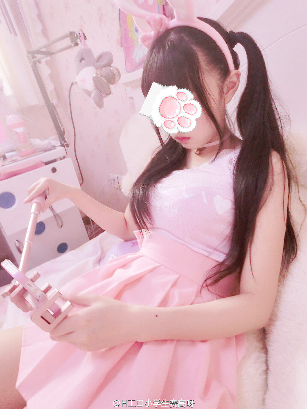 小妖精抬起臀嗯啊H办公室小妖精的办公室趣事