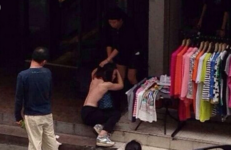 男生扒女生内衣的危害与影响-第2张图片