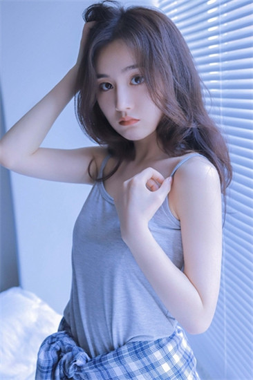 久久精品香蕉绿巨人的华丽登场-第3张图片