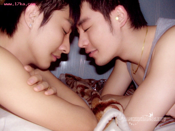 国产chinese男男GAYGAY180a探索国产chinese男男GAYGAY的魅力与深度-第3张图片