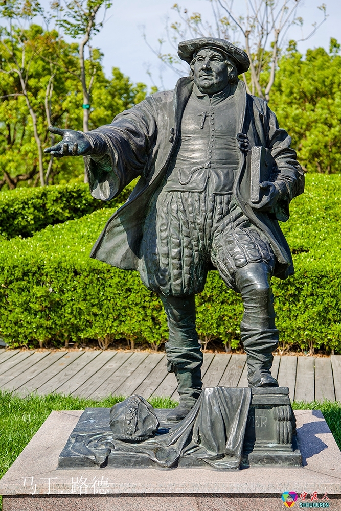 迈克斯纳迈克斯纳，一位独特的艺术家与思想家-第2张图片