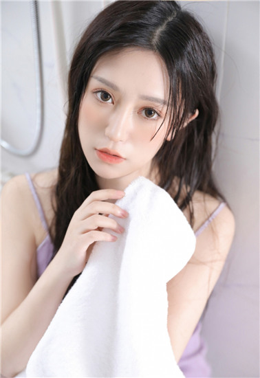 香蕉丝瓜草莓秋葵小猪芭乐茄子在线观看ios探索多彩果蔬世界——香蕉、丝瓜、草莓、秋葵与小猪芭乐茄子的奇妙之旅（iOS平台下的健康生活体验）-第2张图片