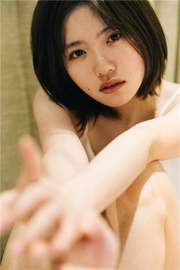 深夜的甜蜜探索——幸福宝草莓榴莲与iOS的奇妙世界-第3张图片