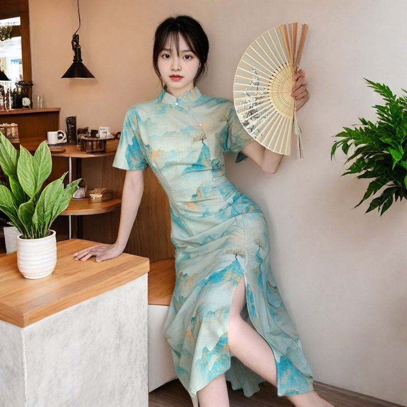 旗袍全开襟下的双人运动文化解读——人民网视角下的传统与现代交融