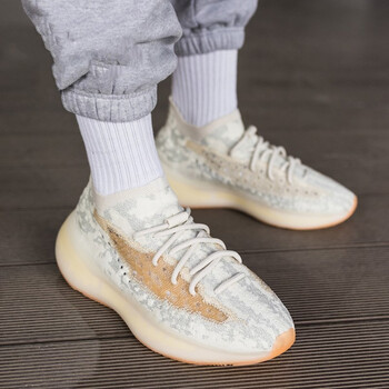 yeezy350粉满天星YEEZY380蜜桃粉满天星三叶草，时尚潮流的完美诠释-第2张图片