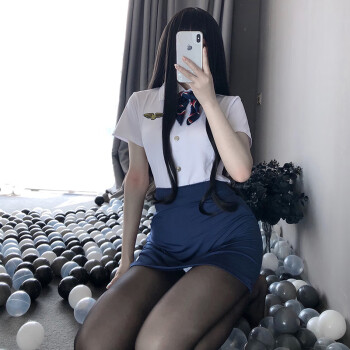 制服诱惑下的丝袜中文字码解析