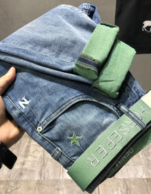 中国新疆XXXXXL19学生申中国 不用会员中国新疆L19学生，未来的希望之光-第3张图片