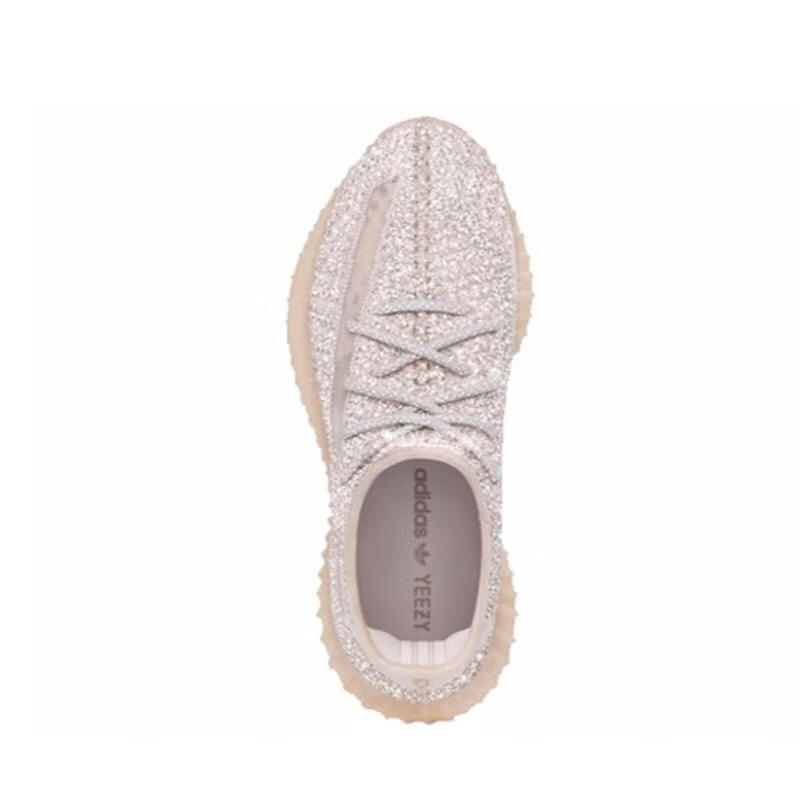 yeezy350亚洲限定亚麻2022Yeezy 350 亚洲限定亚麻鞋款，2022年潮流新宠的独特魅力-第3张图片