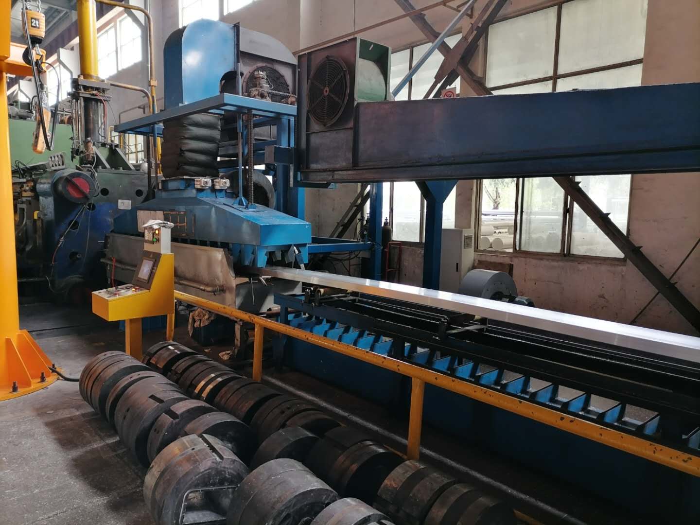 久久精工机械有限公司久久精工JS350-V10，卓越品质的典范