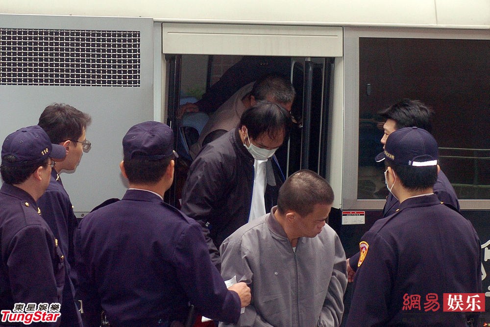 李宗瑞与梁婖婷的情缘故事——通过Qvod平台展开的浪漫之旅-第2张图片