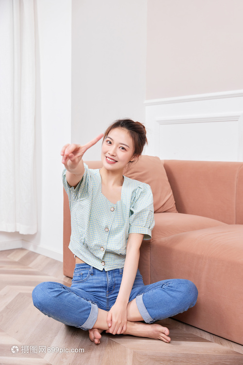 JIZZJIZZ现象下的日本护士角色，水多视频的背后