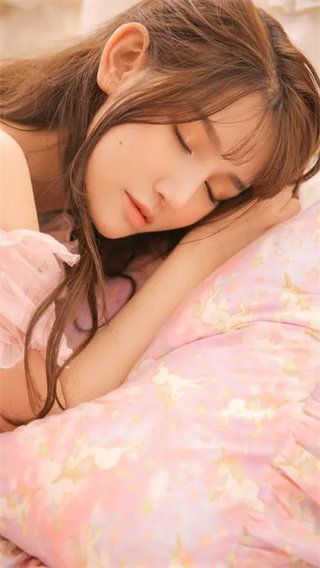 探索亚洲日本乱码卡2卡3卡新区-第2张图片