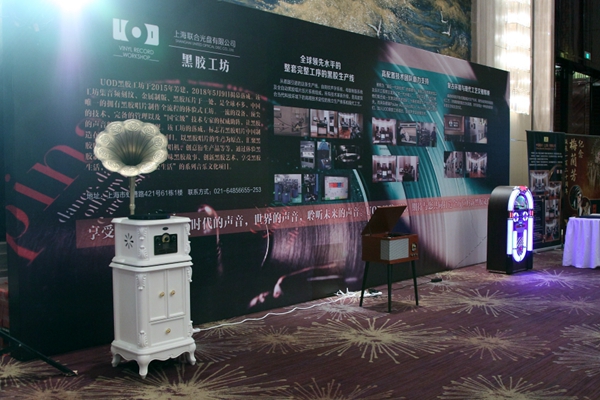 小罗影院，光影世界中的探索之旅-第2张图片