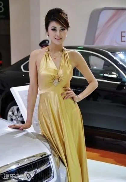 赵铭赵铭，一位才华横溢的艺术家