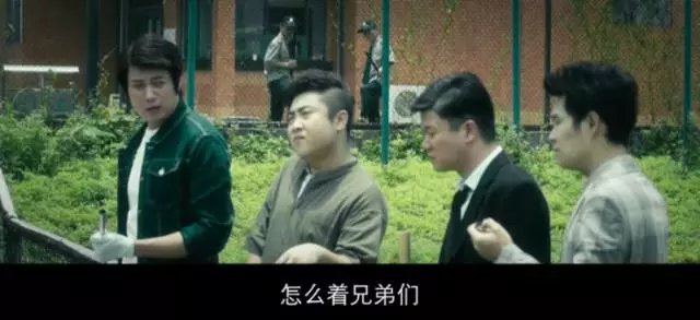 男女夜晚的共享娱乐，免费观看视频的正确途径