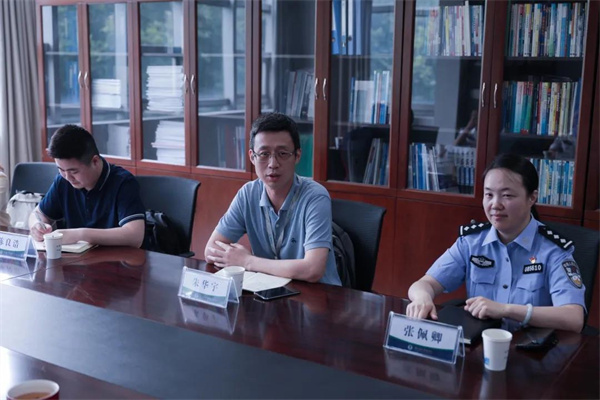 张警官与吕总视频的调查纪实-第2张图片