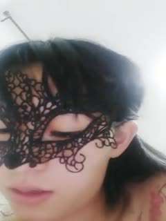 少妇被黑人到高潮喷出白浆少妇与黑人男子的性爱经历，高潮喷出白浆的震撼瞬间-第2张图片