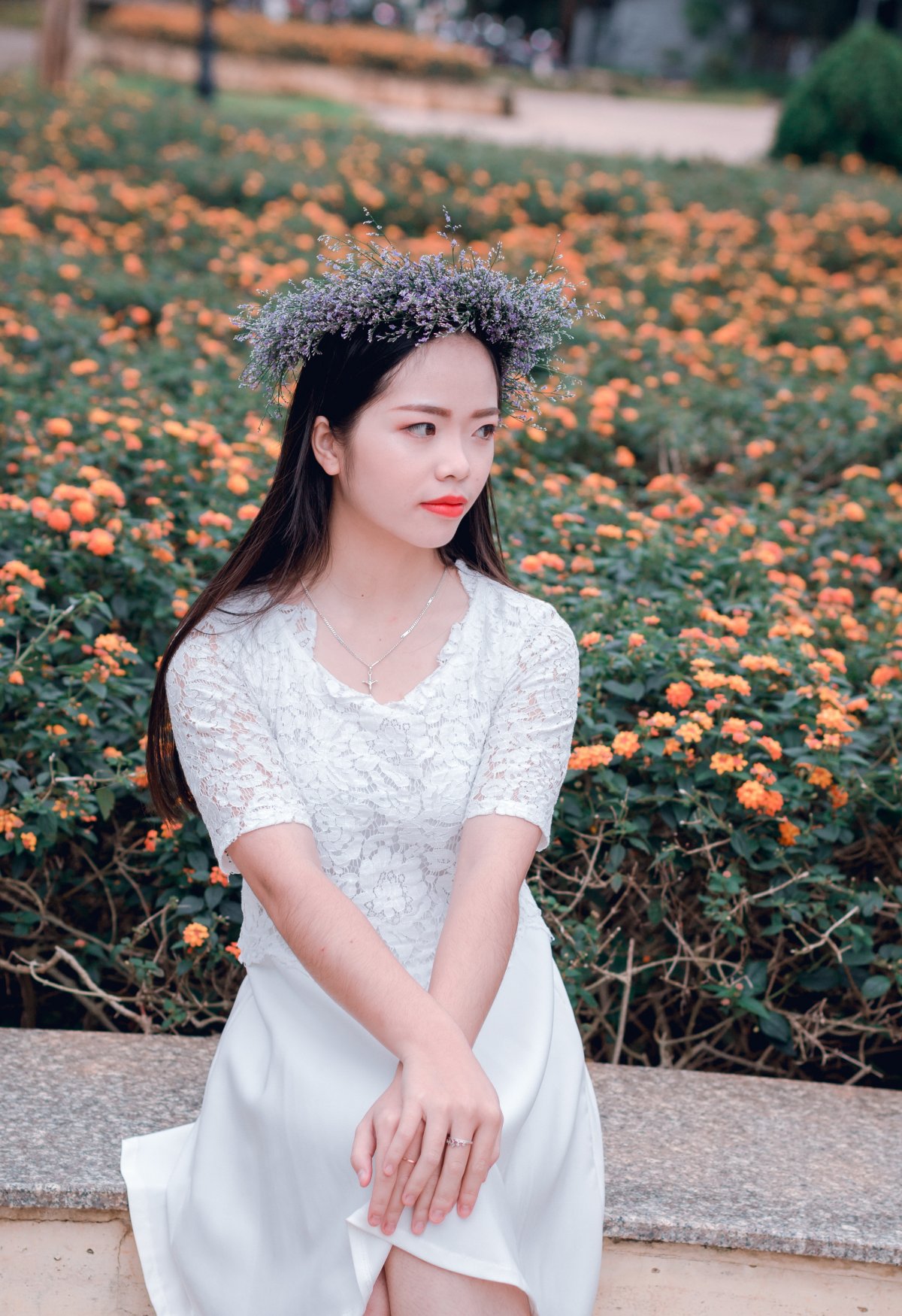 美女大胆艺术照，叉腿掰阴的独特艺术之美-第2张图片