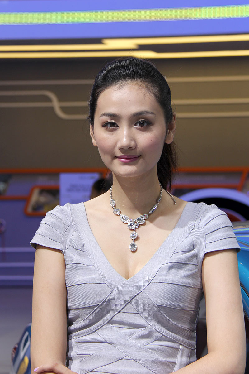 美女漏点美女之美，如何恰当地欣赏与尊重-第2张图片