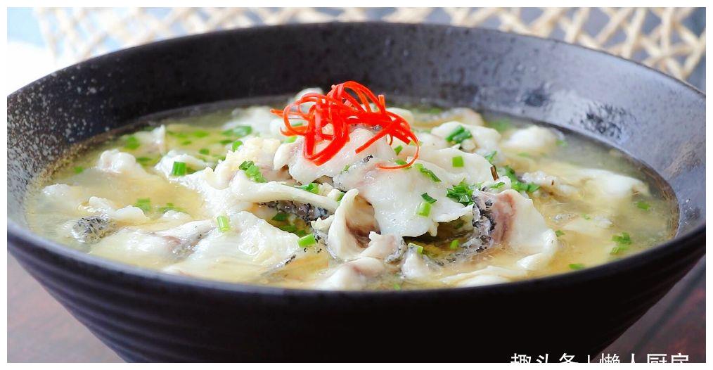 善良的嫂子3字巴巴鱼汤饭蘑菇汤饭善良的嫂子与巴巴鱼汤，饭桌上的温暖与蘑菇的秘密