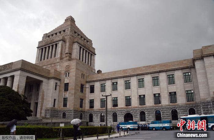 日本一卡2卡三卡4卡免费观探索日本一卡、二卡、三卡、四卡免费观看的数字娱乐世界-第1张图片