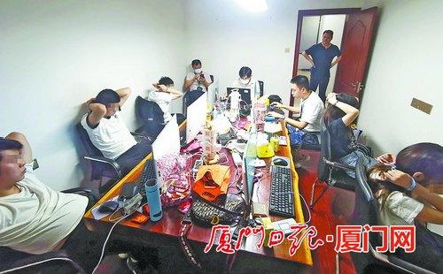 裸聊群，网络社交的另一面