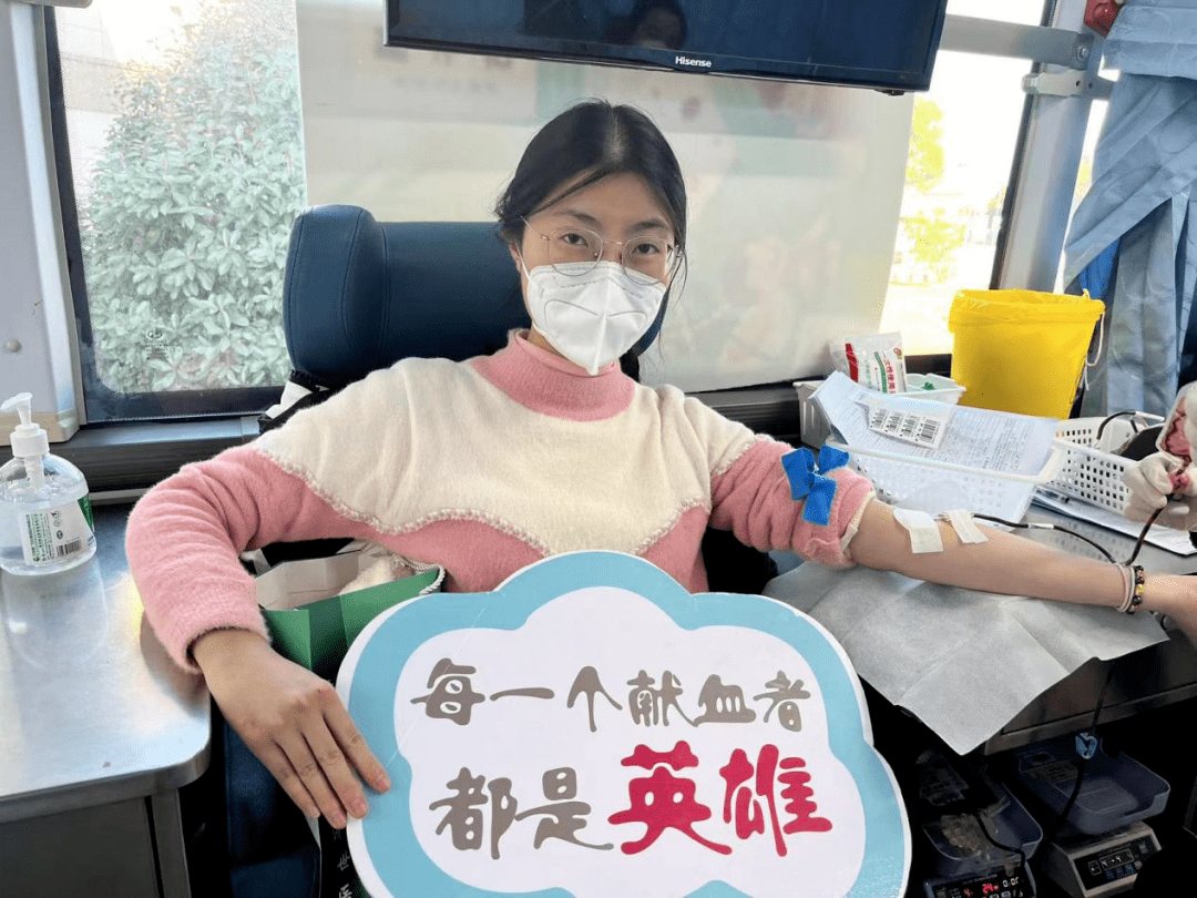 寂寞女护士，白衣天使的孤独与坚韧-第2张图片