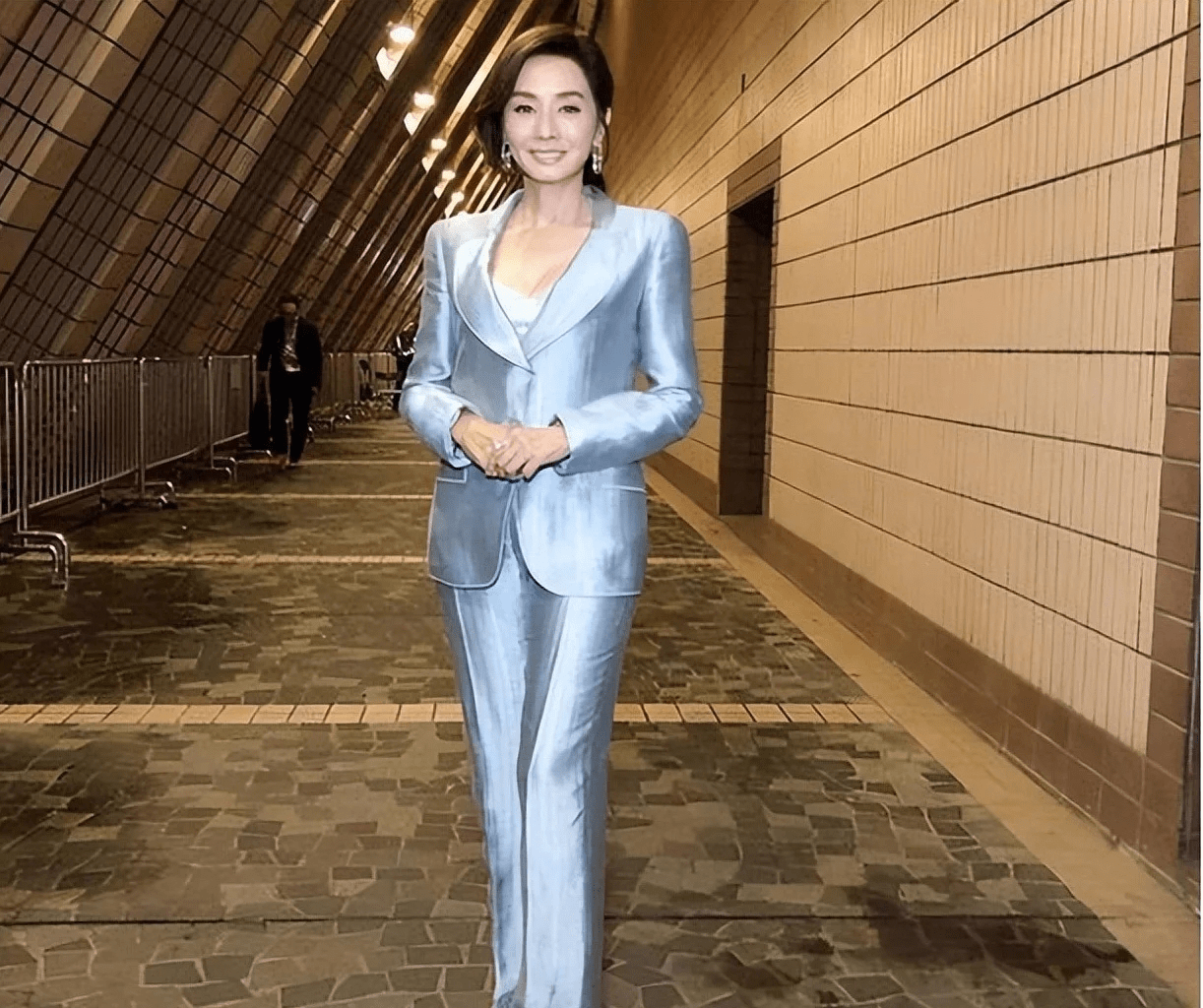 东北老女人大叫痒东北老女人与难以忍受的痒-第2张图片