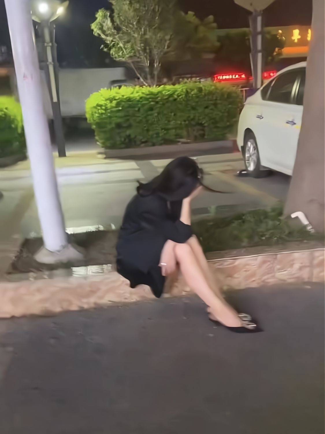 晚上偷偷看吧图片深夜的秘密乐园，晚上偷偷看B站欢迎您-第1张图片
