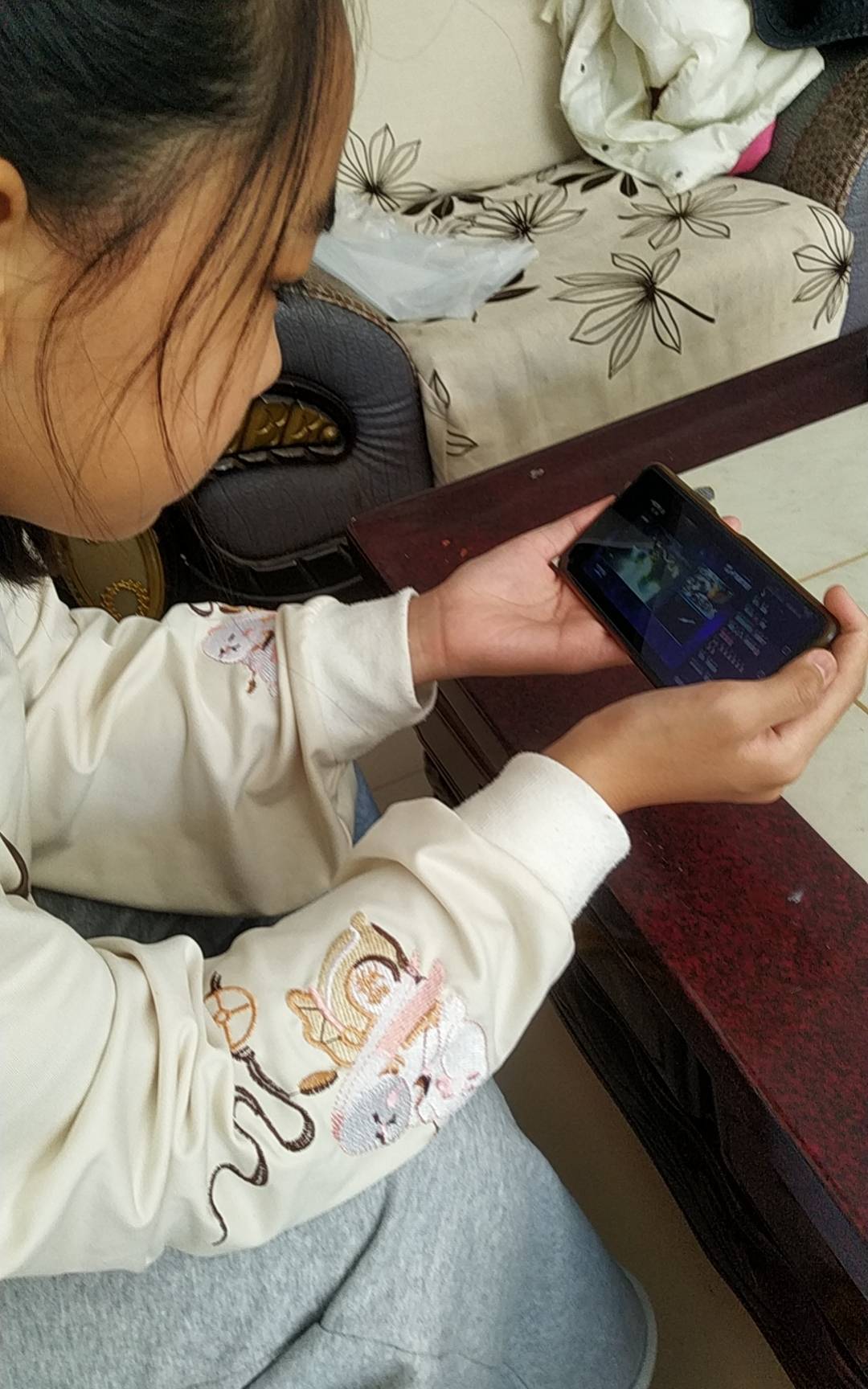 学生真实初次破初视频网站学生首次探索初探视频网站的真实经历-第2张图片