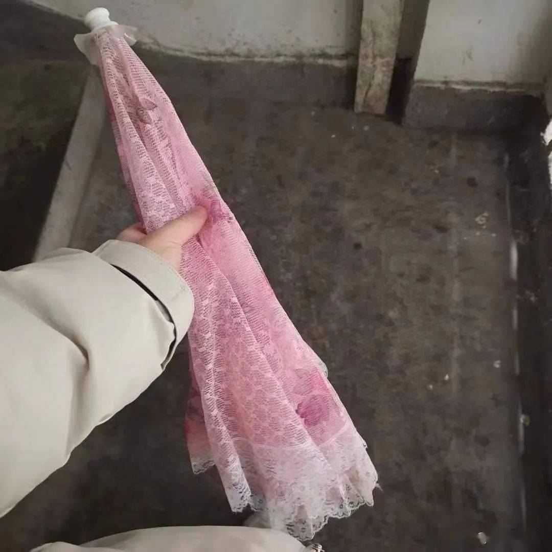 没带罩子让他C了一天热点常识关于未佩戴罩子导致意外情况下的常识普及