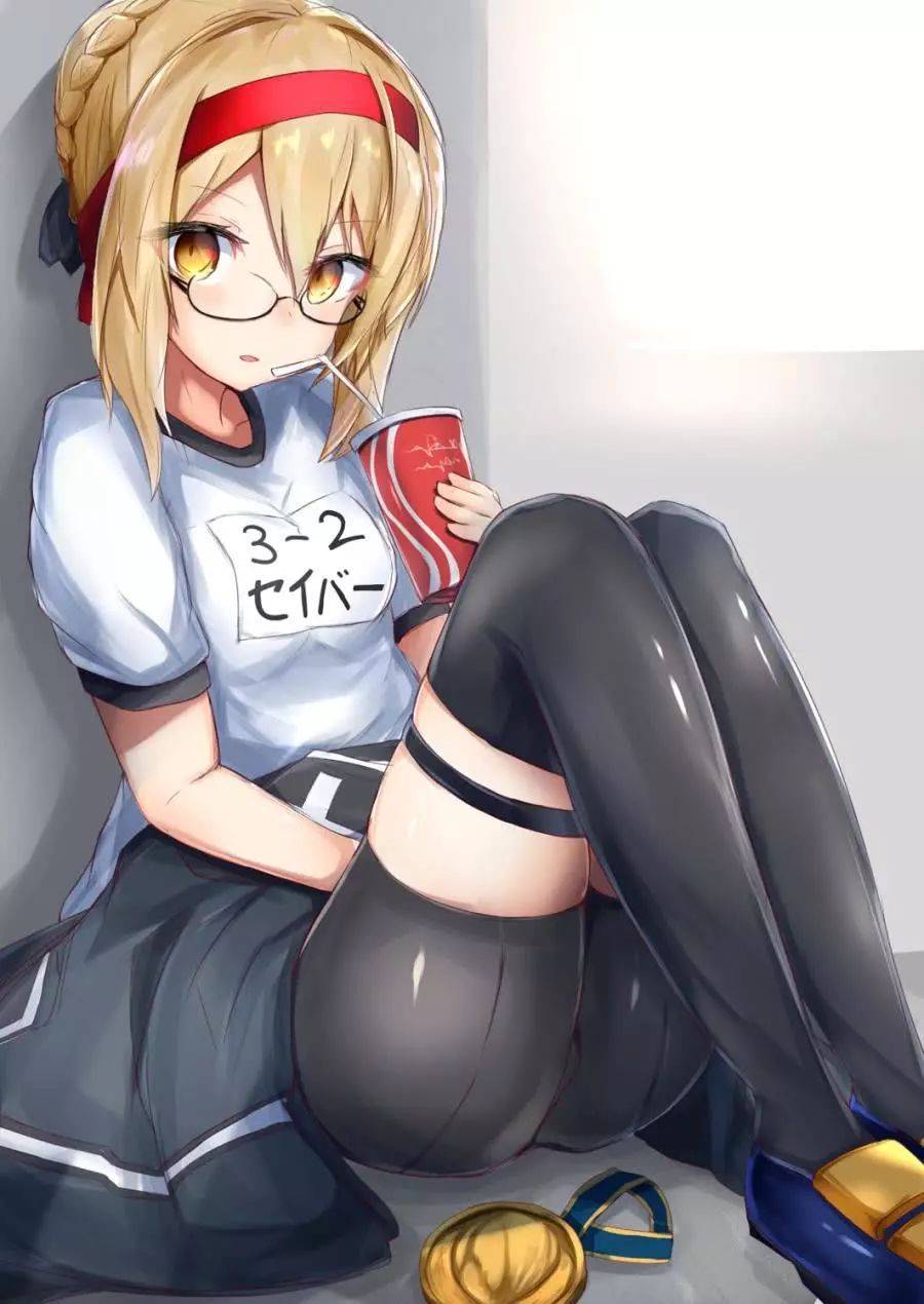 二次元美女开腿污裸体二次元美女，开腿与裸体的艺术之美-第1张图片