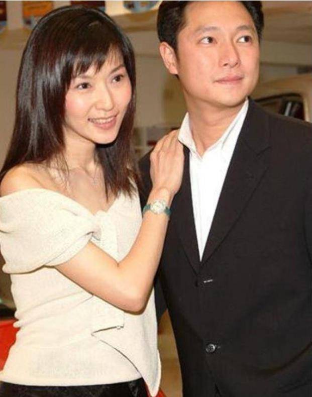 两个美妇用嘴服侍两个美妇的独特服务方式——用嘴的细致关怀-第3张图片