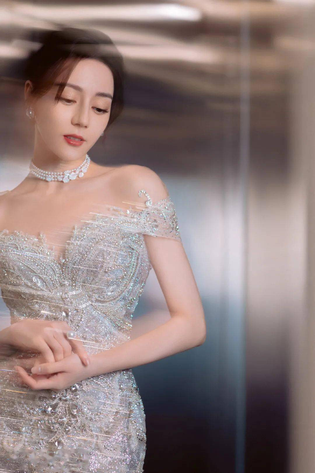 探索M女之美——衣着之下的魅力-第3张图片