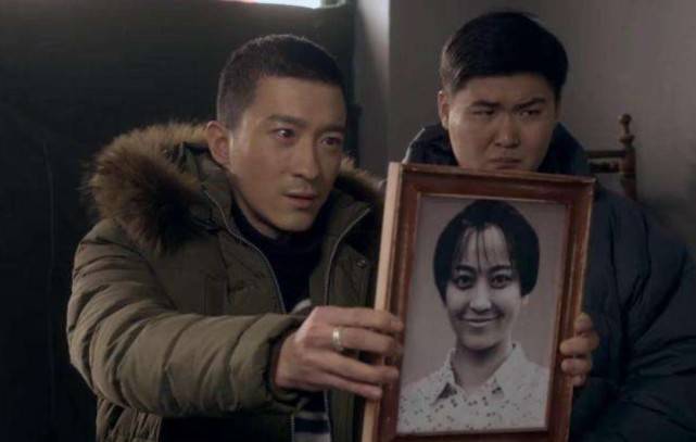 kimi遗照手臂丢失Kimi遗照背后的故事，手臂丢失的神秘谜团