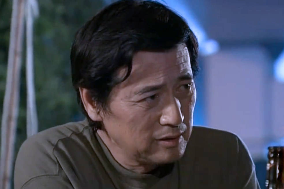 军少太大了好疼军少之爱，深情的挑战与疼痛的美丽-第3张图片