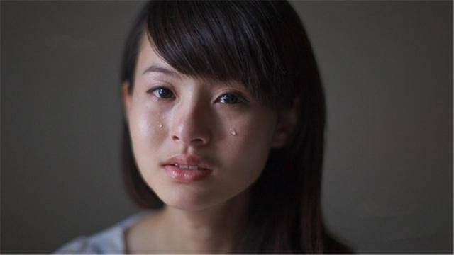 刺激妇乱子伦真实故事妇乱子伦的真实故事，一场悲剧的启示-第2张图片