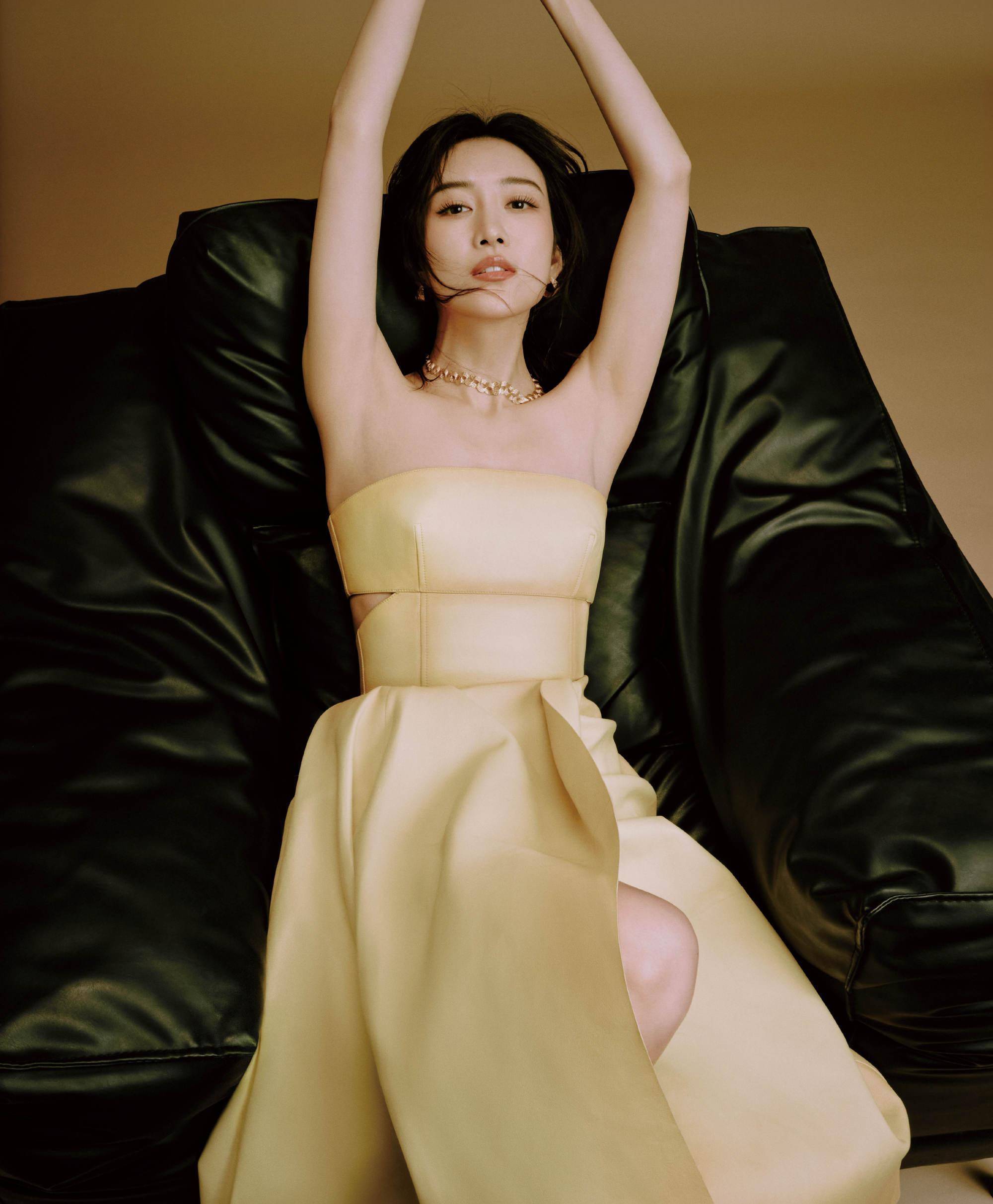 色五月女王来了图片五月女王降临，缤纷色彩的美丽瞬间-第1张图片