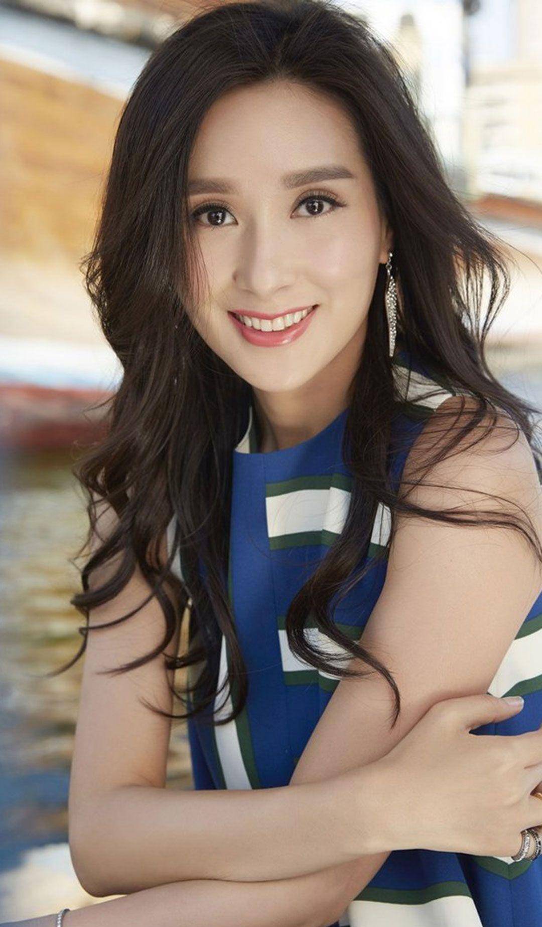 狗头三部曲46分原版免费观看三级毛片在线播放的注意事项与风险防范-第2张图片