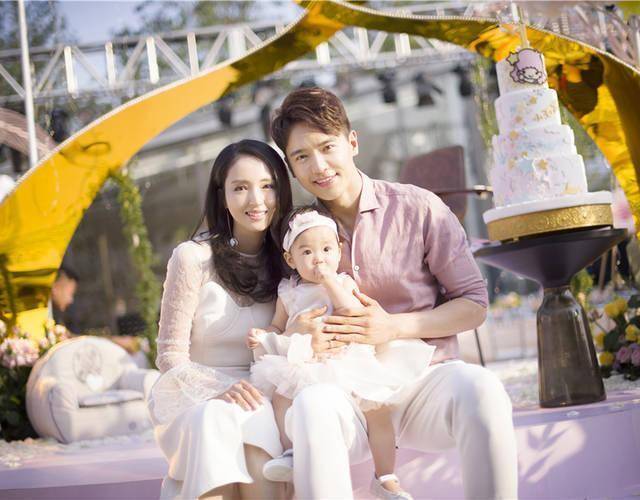 董璇高云翔婚礼董璇高云翔婚礼，浪漫时刻的永恒记忆