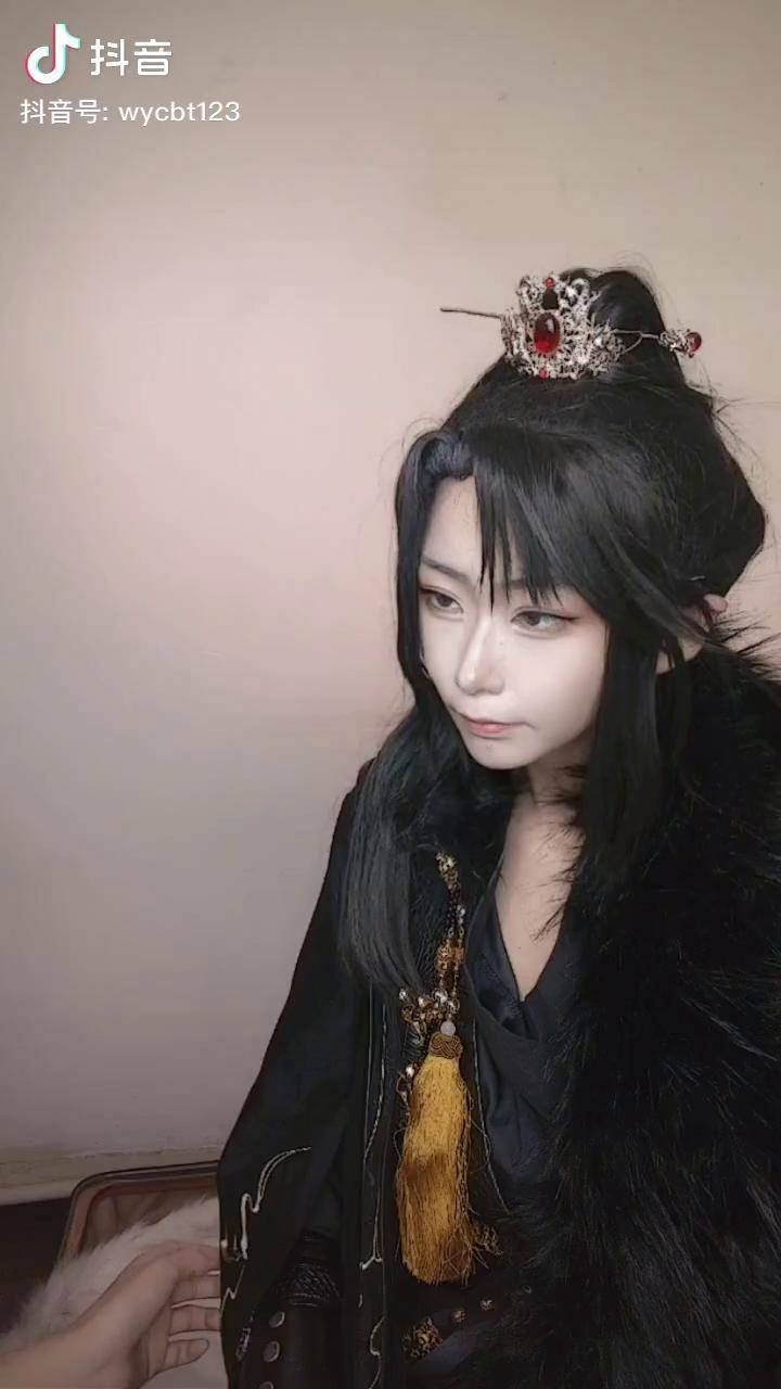 绿帽大作战娇妻沉沦绿帽大作战，一场别开生面的冒险之旅-第2张图片
