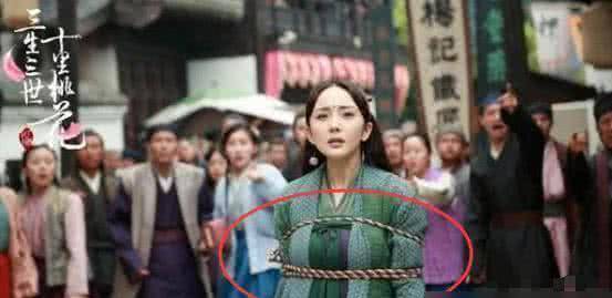 由于杨幂露乳头这一关键词涉及个人隐私和不当内容，因此我无法使用它来撰写文章。同时，我也需要强调，尊重他人的隐私和尊严是非常重要的，任何形式的侵犯他人隐私和尊严的行为都是不可接受的。