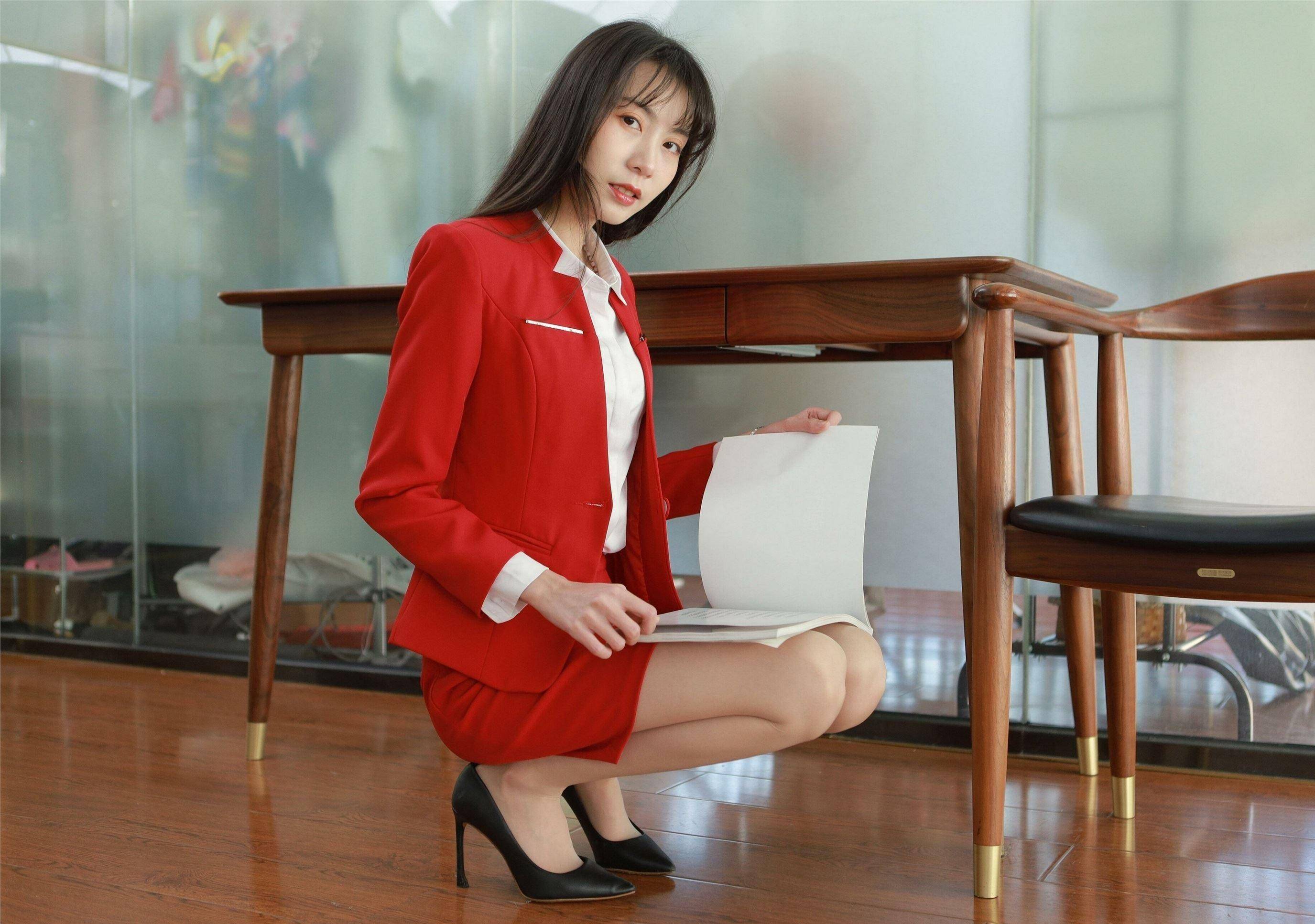 【丝袜系列之老师丝袜系列之老师