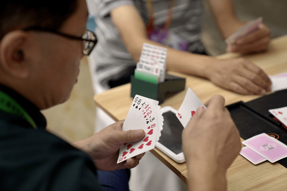 做运动打扑克直播软件下载免费运动与娱乐的双重体验——探索直播软件下载与打扑克的新风尚-第3张图片