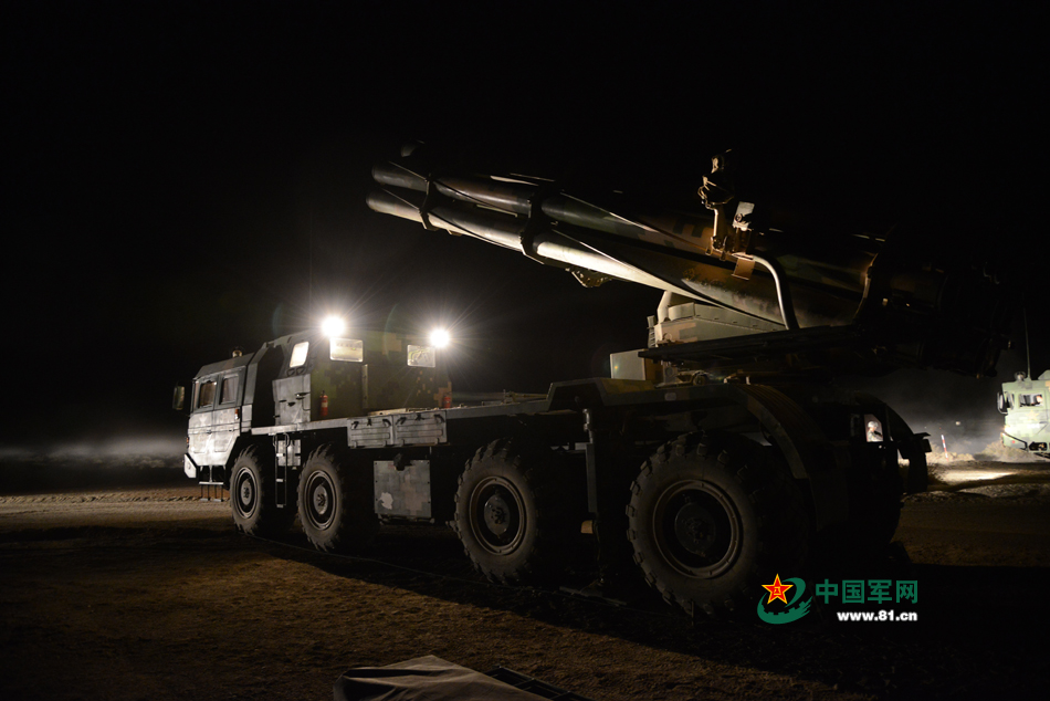 建造基地，打造兵种生产工厂