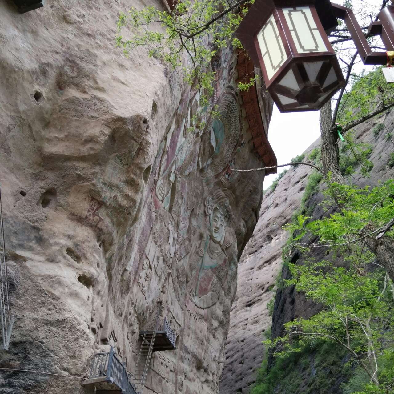 巨无霸水蜜桃水帘洞电影巨无霸水蜜桃的奇幻之旅——水帘洞的传说-第1张图片