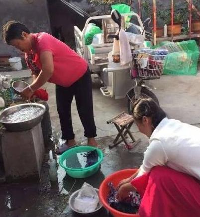 探索巴西肥妇的独特魅力——大白屁股与毛茸茸的神秘之美